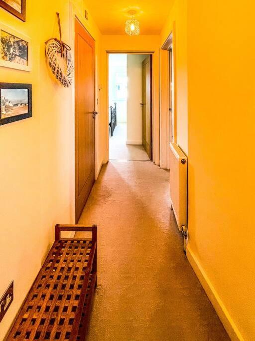 Soho Beach Apartment With Fabulous Sea View And 2 Minutes To The Beach With Free Parking And Netflix 본머스 외부 사진